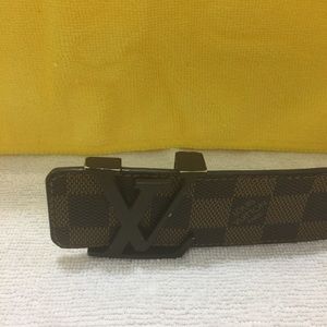 Auth. Louis Vuitton damier belt